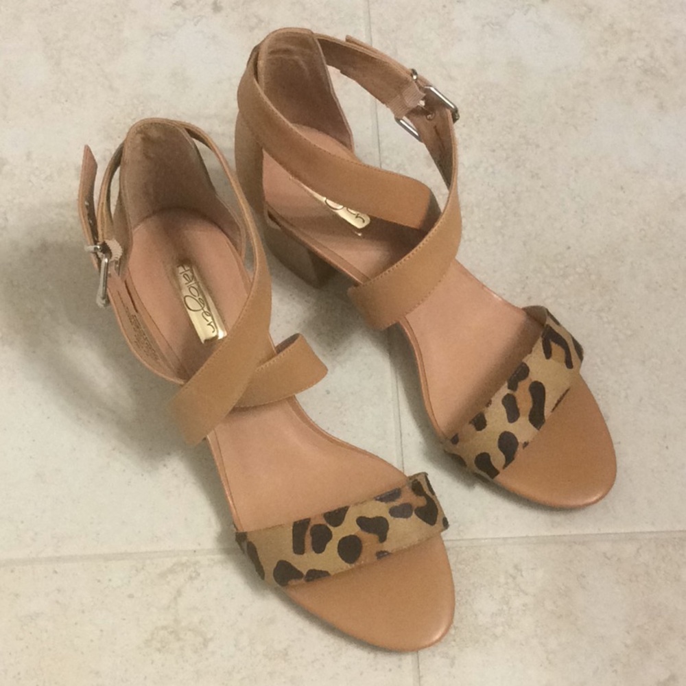 Halogen size 10 heeled sandals